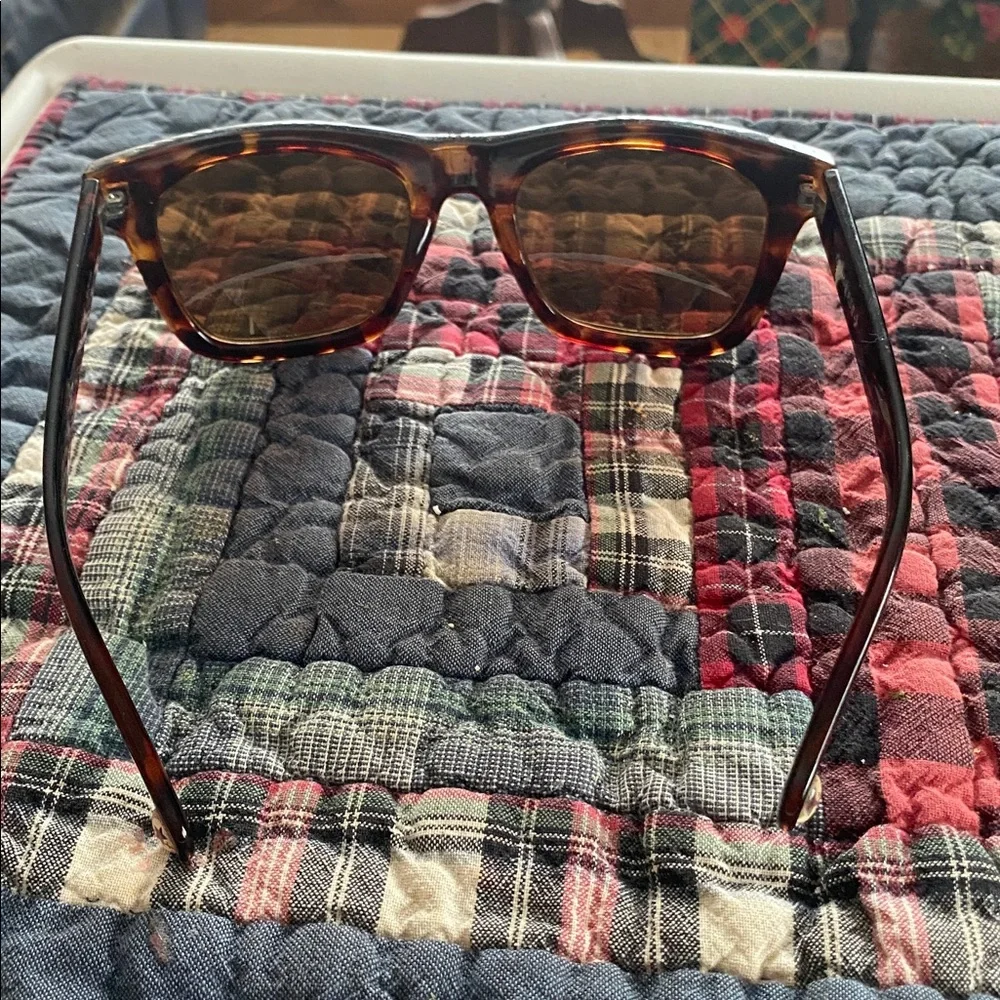 Converse Tortoise Shell Sunglasses - Picture 2 of 5